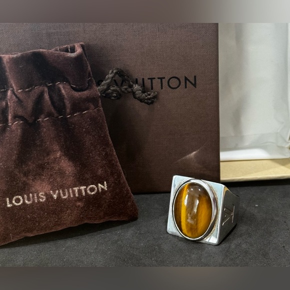 Louis Vuitton Vintage Tiger's Eye Signet Ring / Full Inclusion - Picture 1 of 9